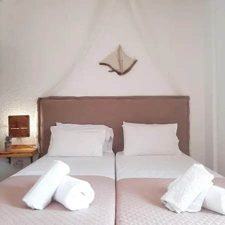 Mariza -studios Hanioti