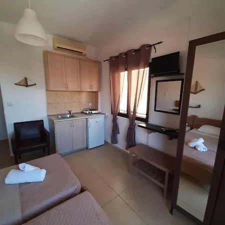 Mariza -studios Hanioti