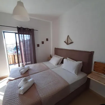 Mariza -studios Hanioti