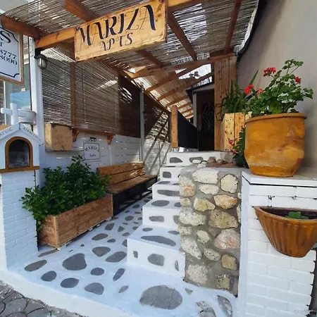 Mariza -studios *