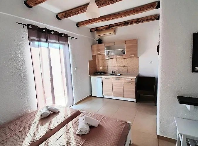 Apartment Mariza -studios Hanioti